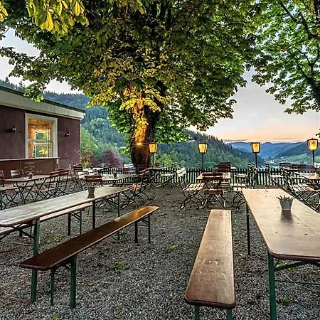Hotel Schloss 3*