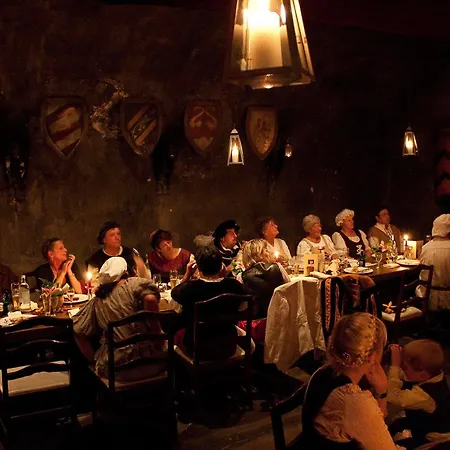 Schloss Ξενοδοχείο 3*