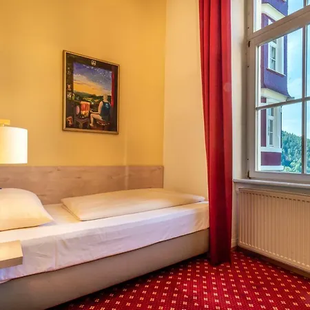 Отель Schloss 3*