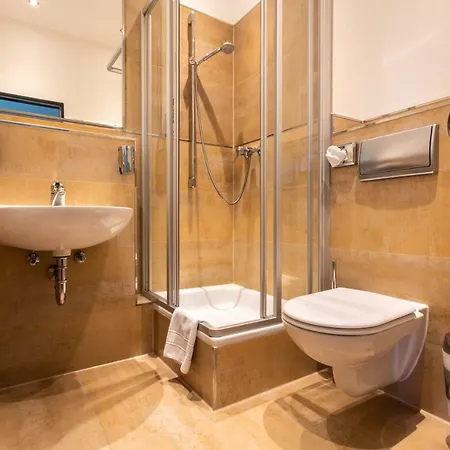 Ξενοδοχείο Schloss 3*